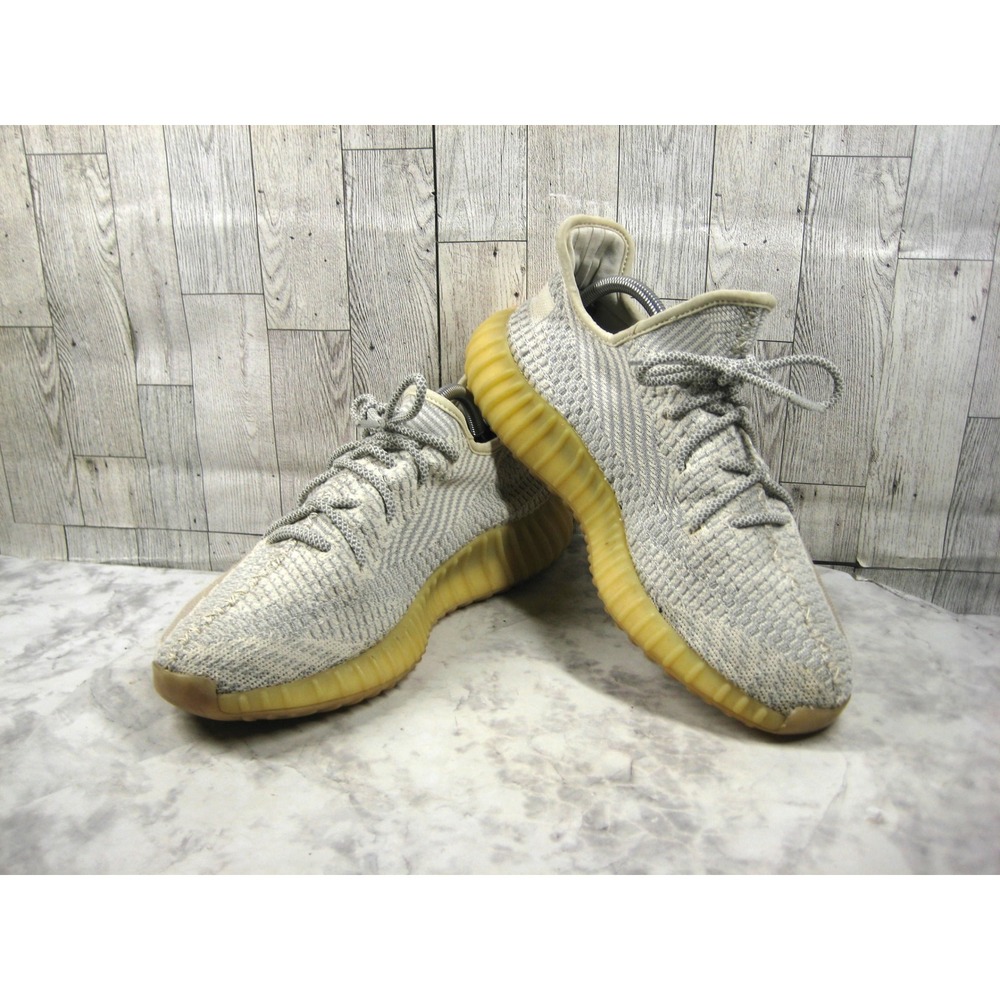Adidas Yeezy Boost 350 V2 Sneakers Men 10 Running Shoes Lundmark Beige Trainers